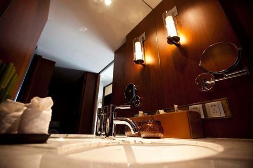 Hotel MoMc Peking  Buitenkant foto