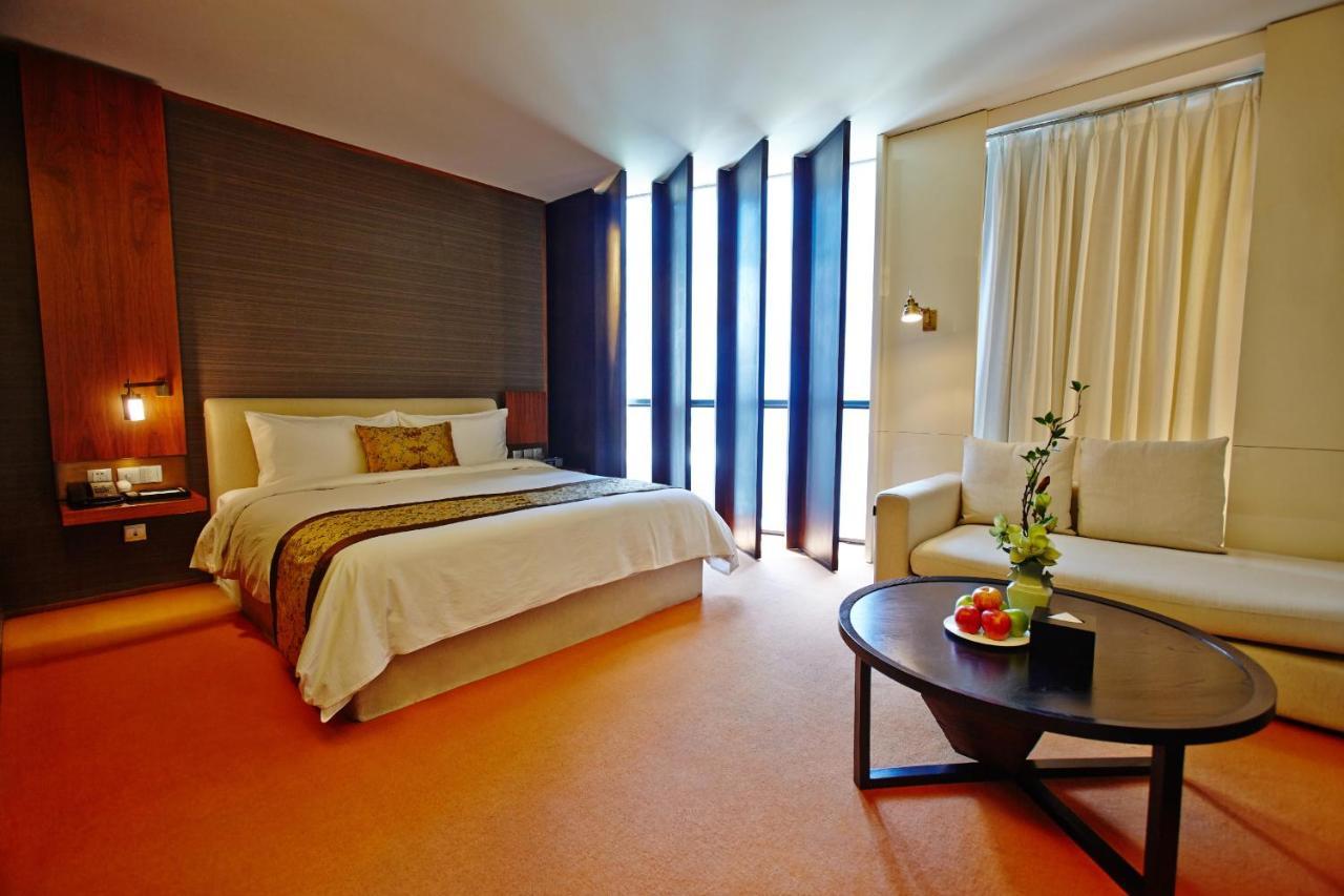 Hotel MoMc Peking  Buitenkant foto